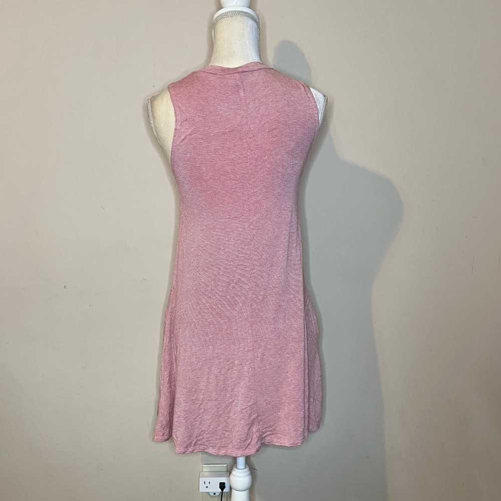 ⭐️ 3 For $15 Elan Sleeveless Dress - Picture 4 of 6